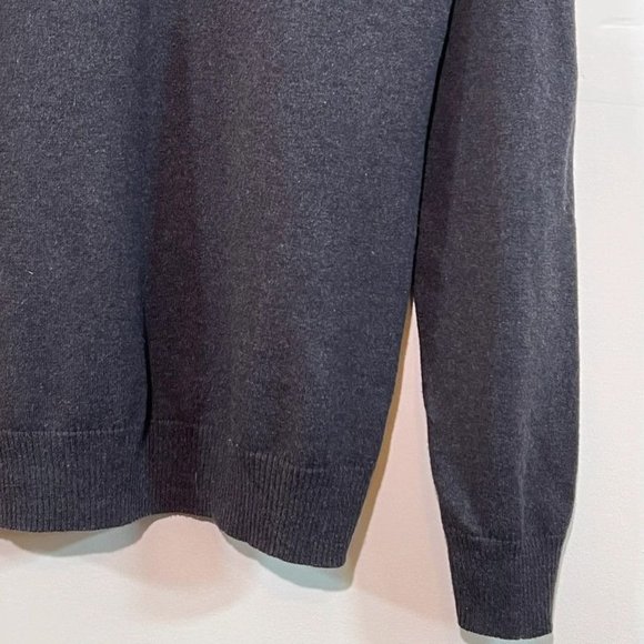 Men’s Dark Gray Old Navy V Neck Sweater Size Medium - Picture 6 of 7